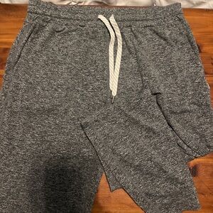 Vuori Charcoal Heather Joggers